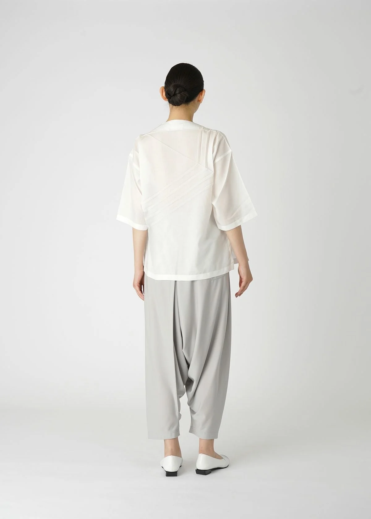 PLEATS T BASIC - Image 9
