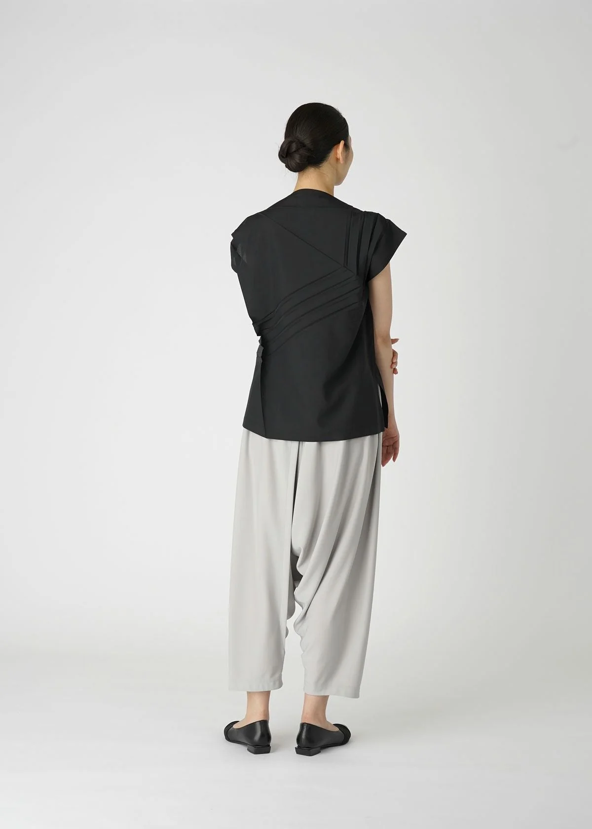 PLEATS T BASIC - Image 9