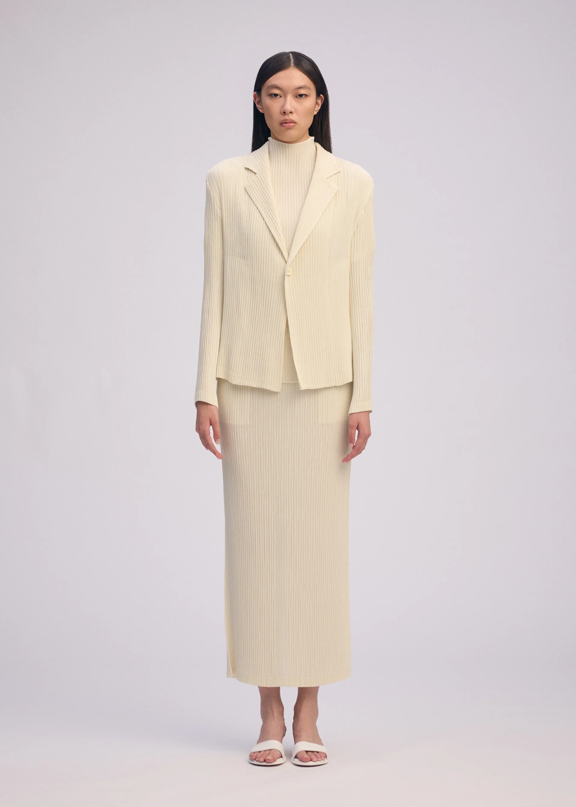HATCHING PLEATS - Image 5