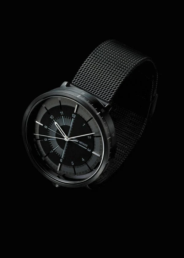 1/6 Designed by Nao Tamura - Image 3