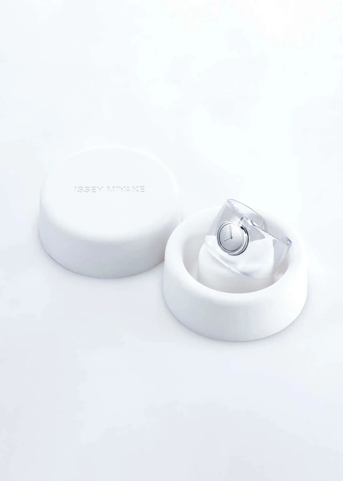 O-Bold　Designed by Tokujin Yoshioka - Image 5