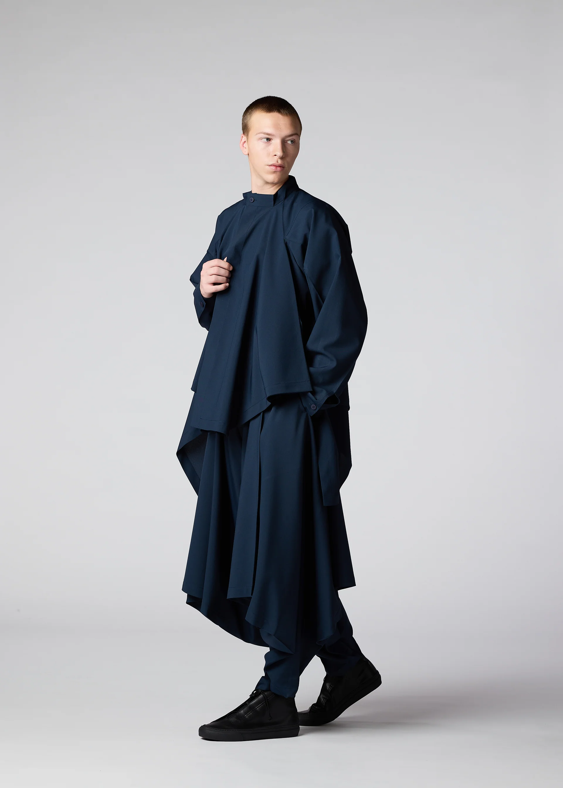FLAT DRAPE - Image 11