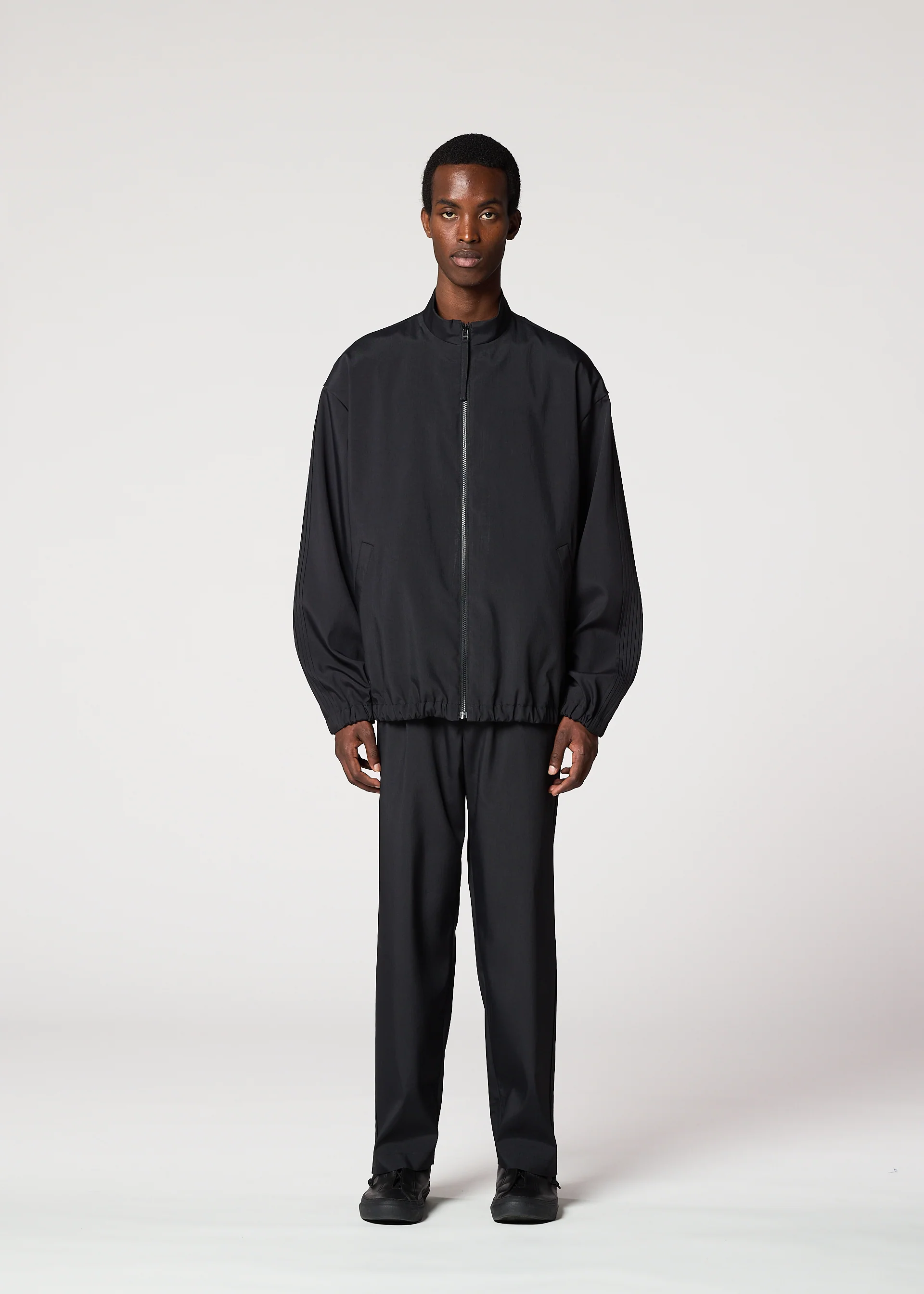 AIR PLEATS - Image 6