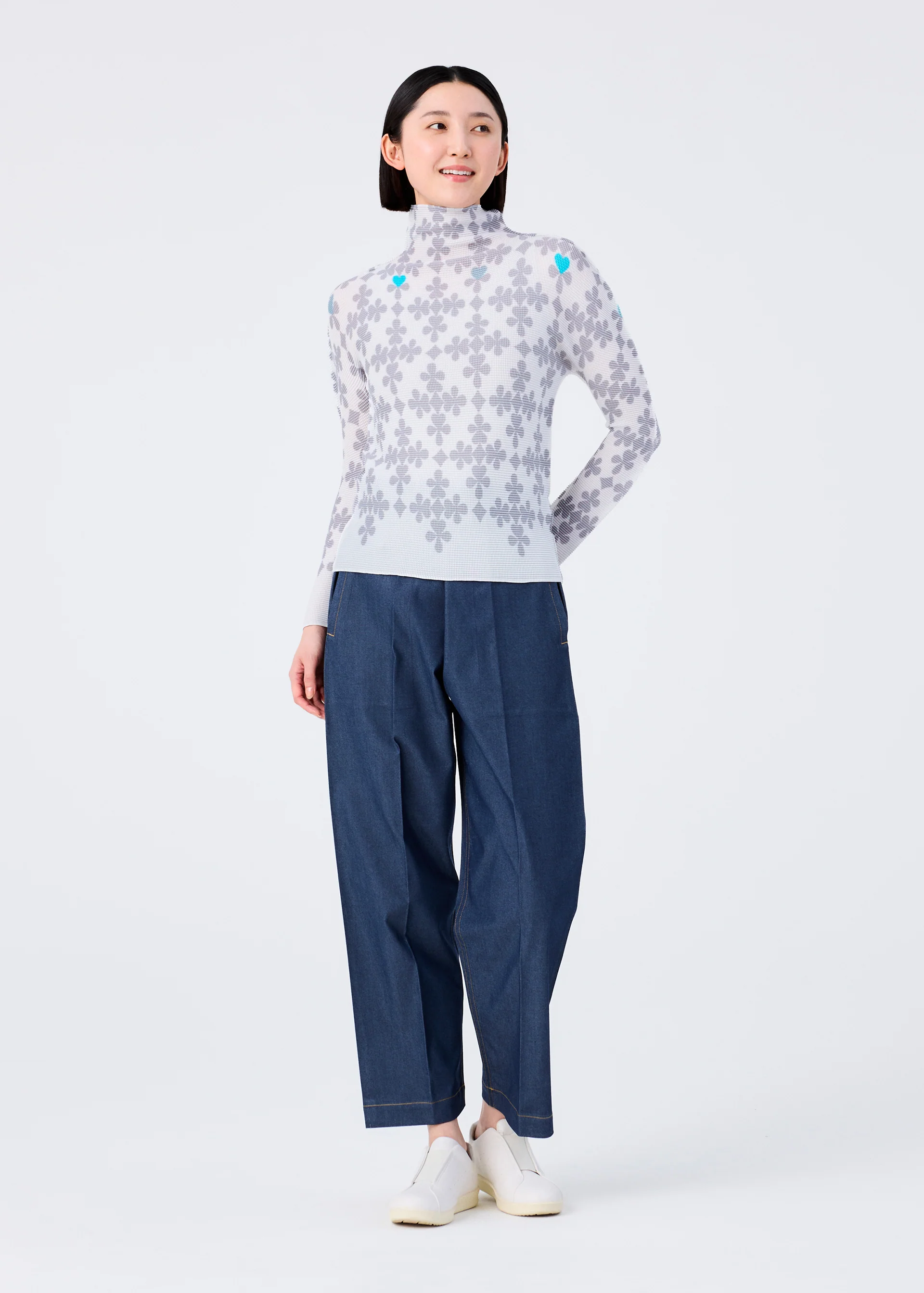 SUIT - Image 7
