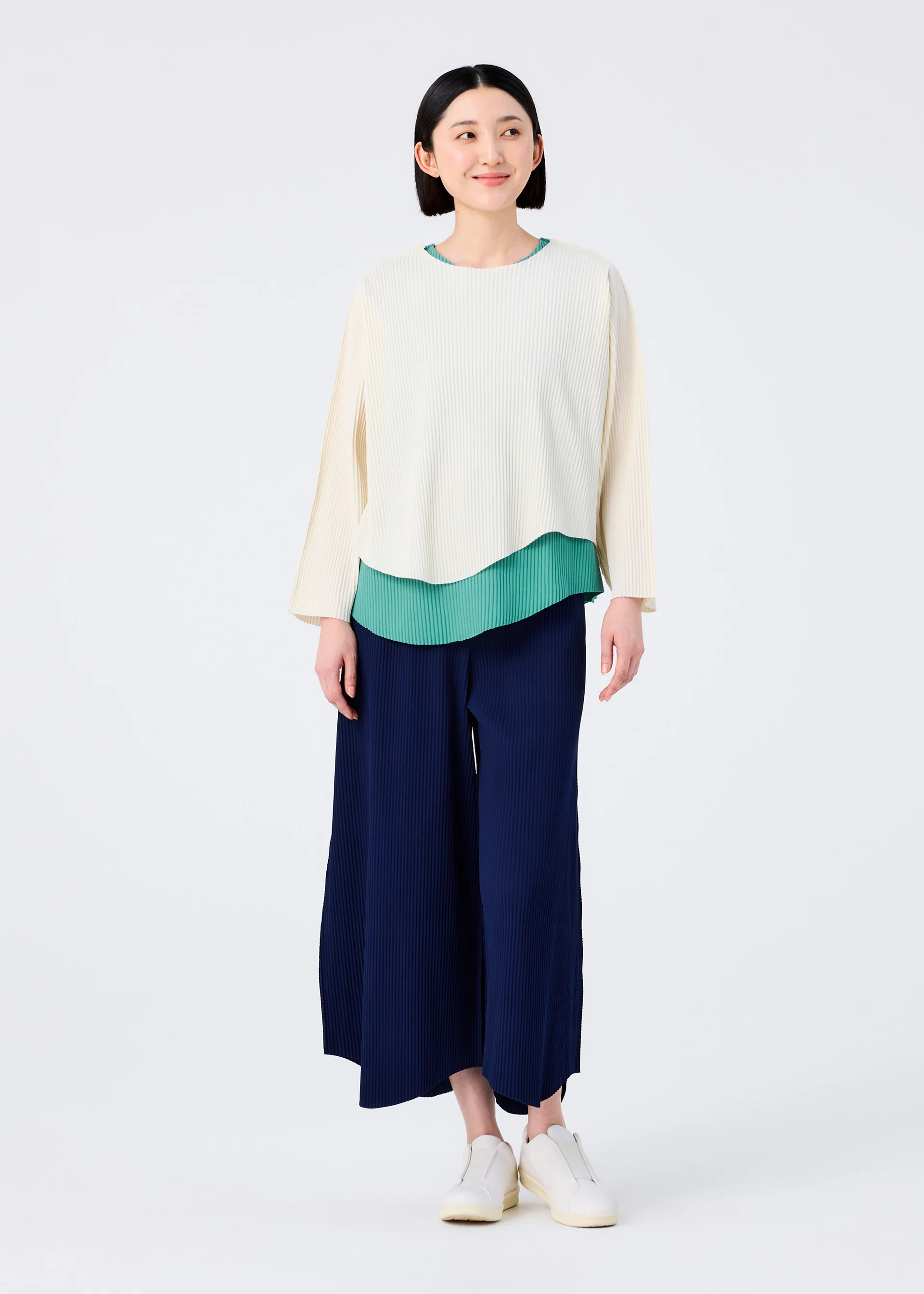 AURORA PLEATS - Image 8