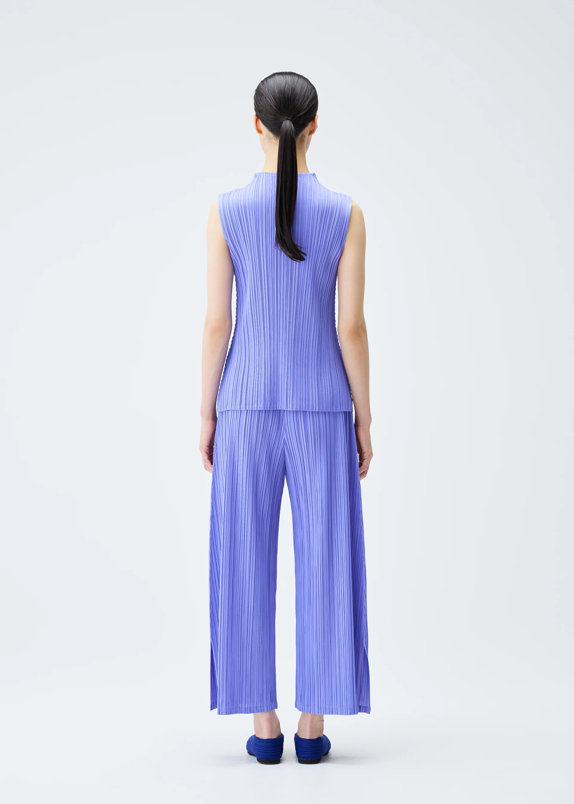 MELLOW PLEATS - Image 8