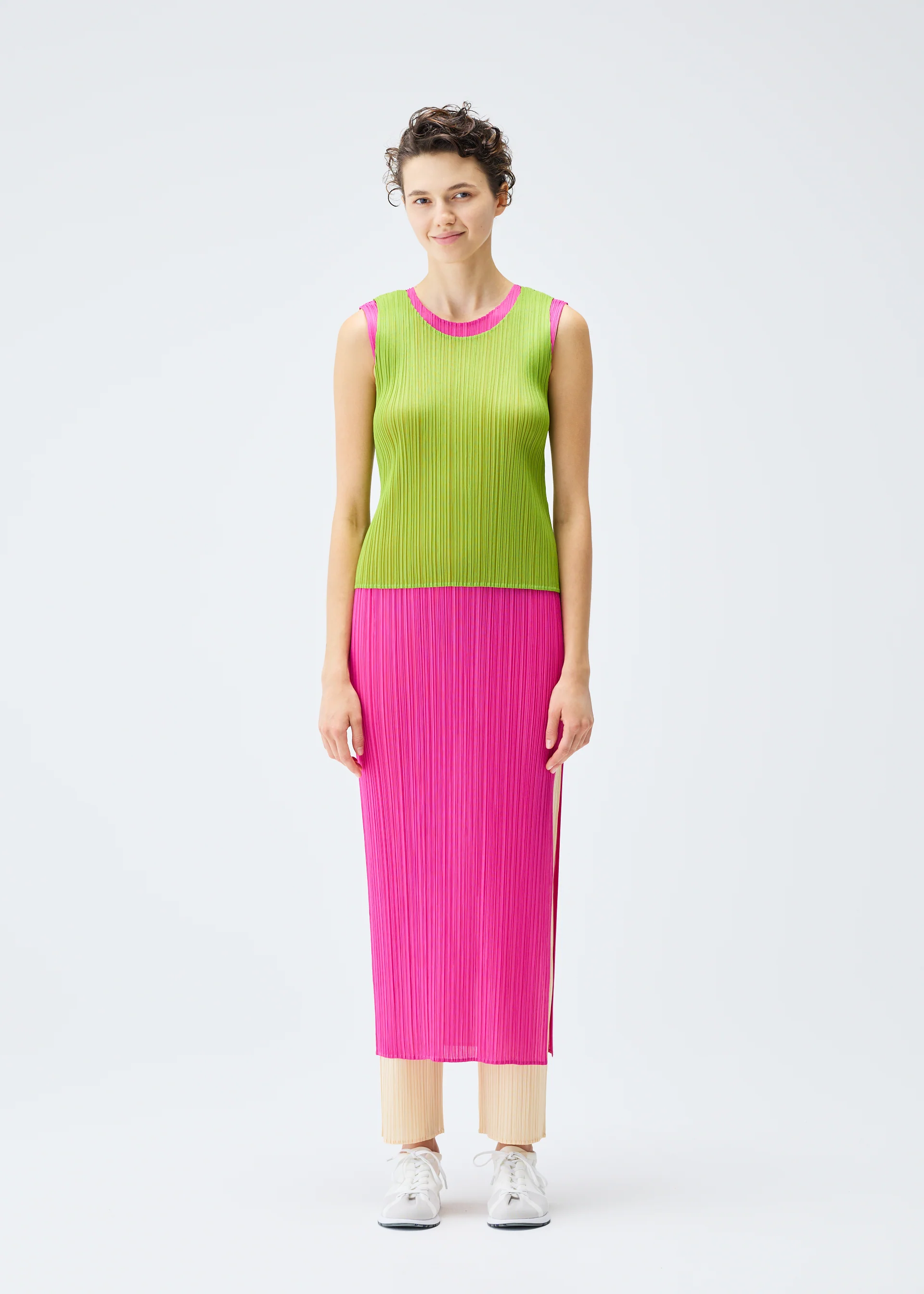 LUCID PLEATS - Image 8
