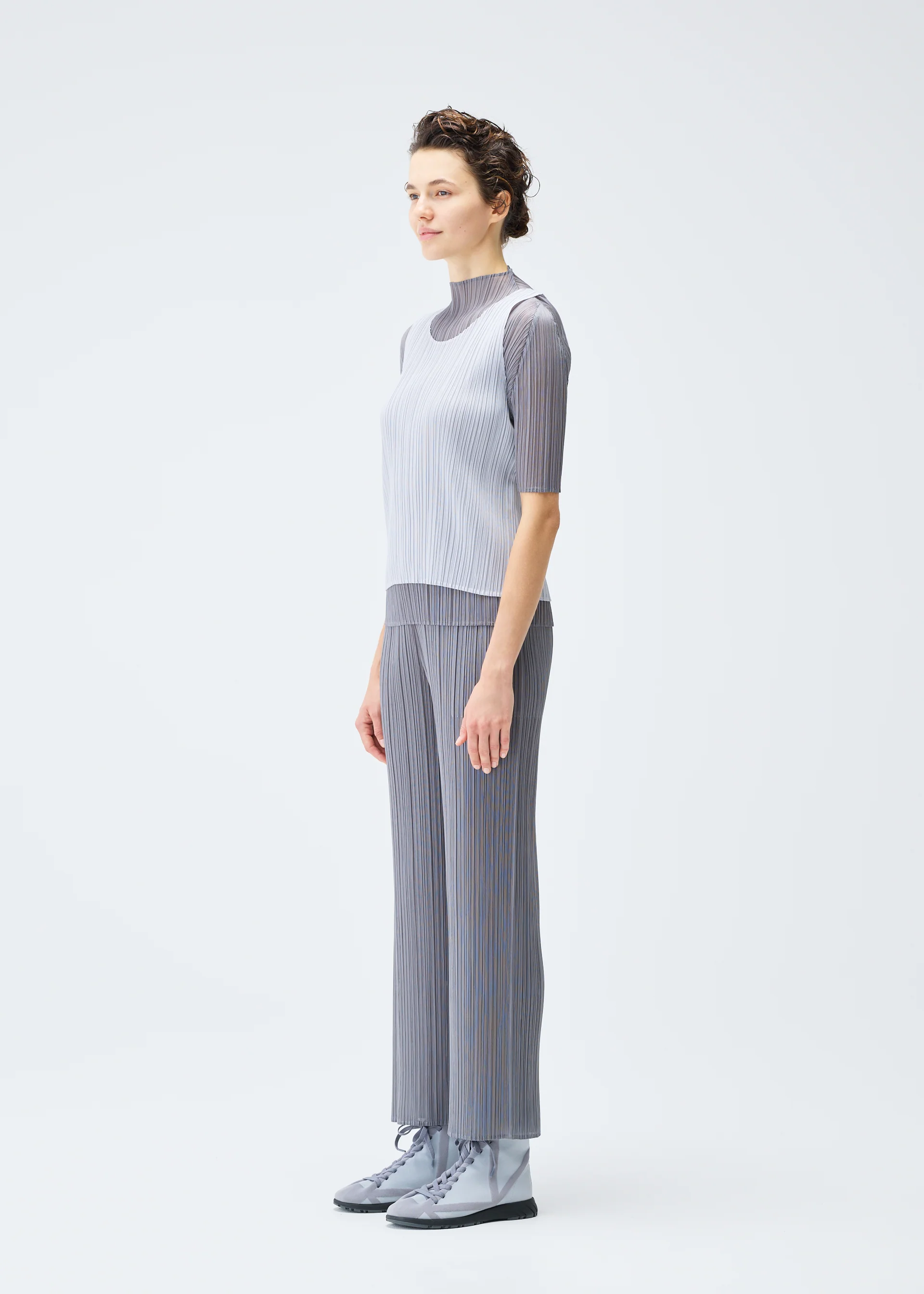 LUCID PLEATS - Image 8