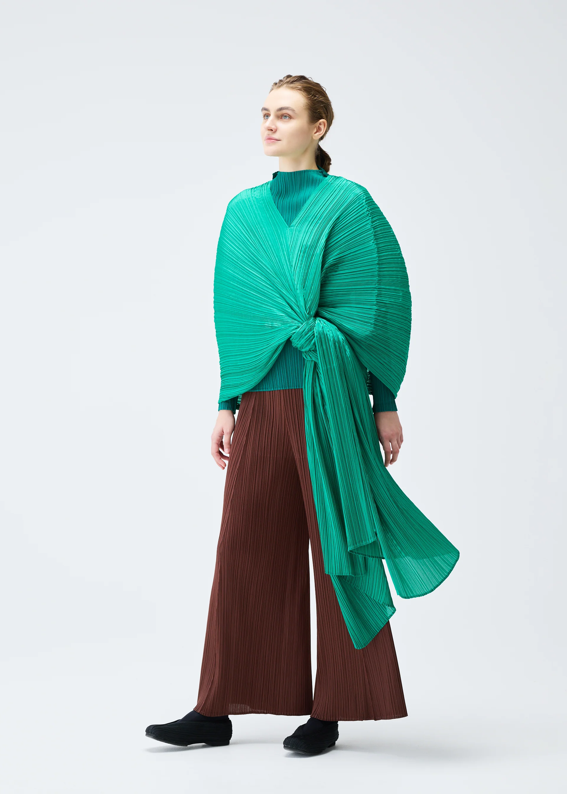 MADAME-T NOVEMBER - Image 6
