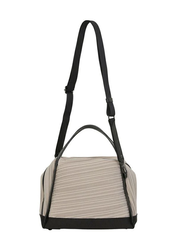 BIAS PLEATS BAG - Image 3