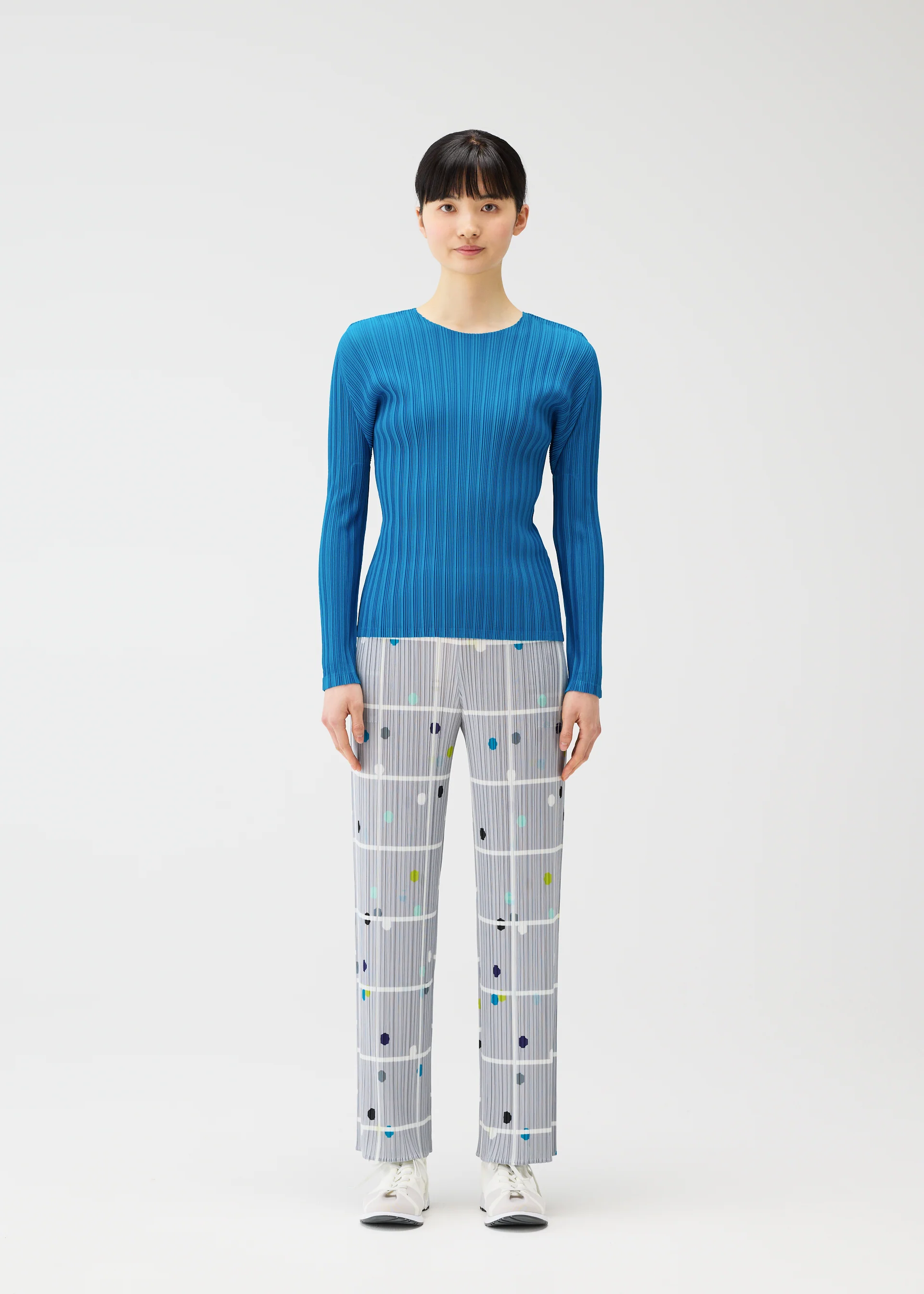 CROSSING DOTS - Image 4