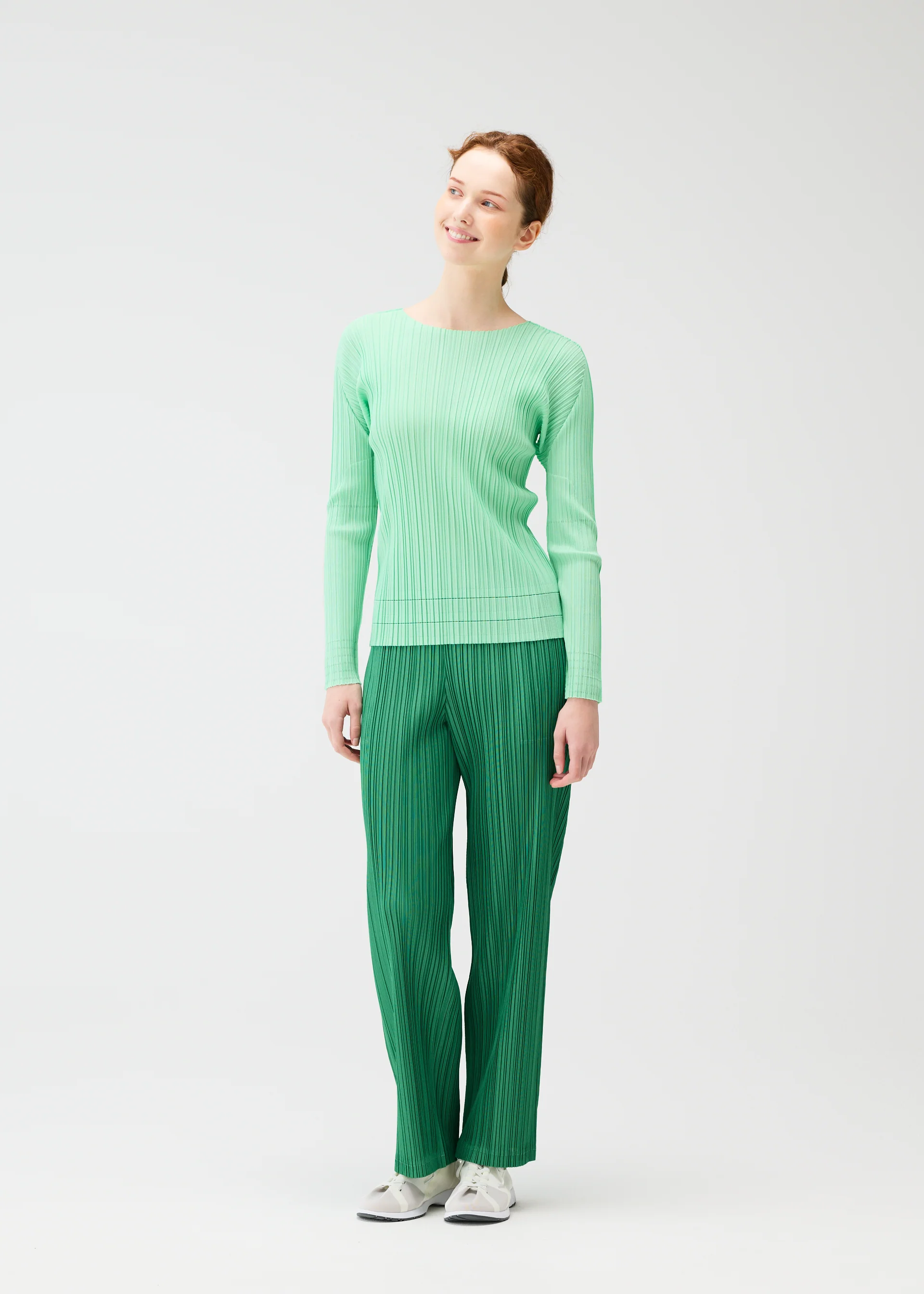 SOFT PLEATS - Image 8