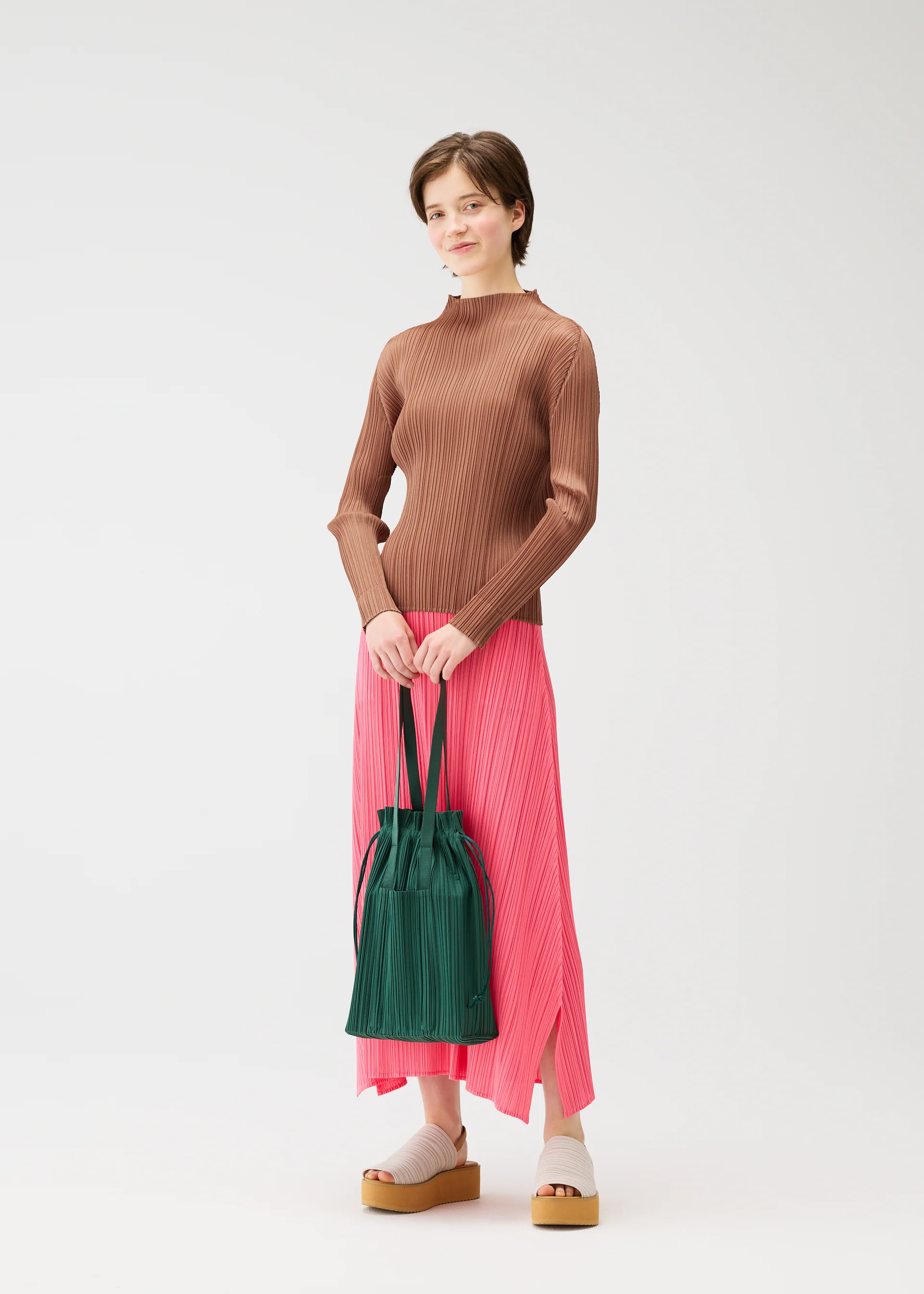 PLEATS TOTE BAG - Image 6